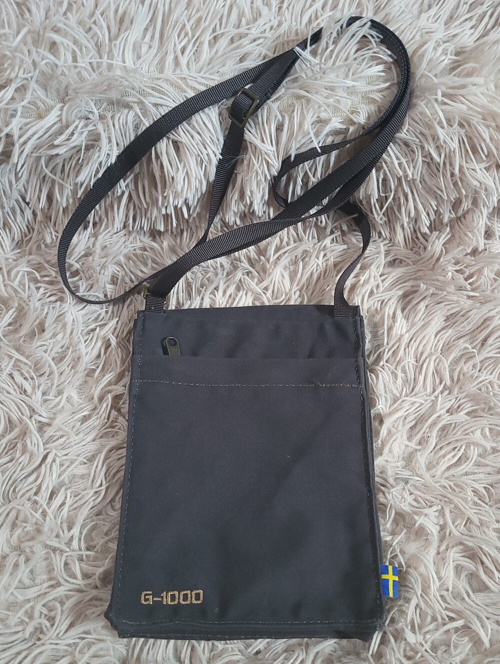 Fjallraven Black Crossbody Shoulder Bag - Picture 2 of 15